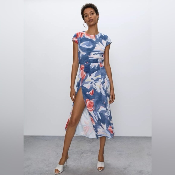 Aritzia Babaton Hamptons Dress - Picture 4 of 16